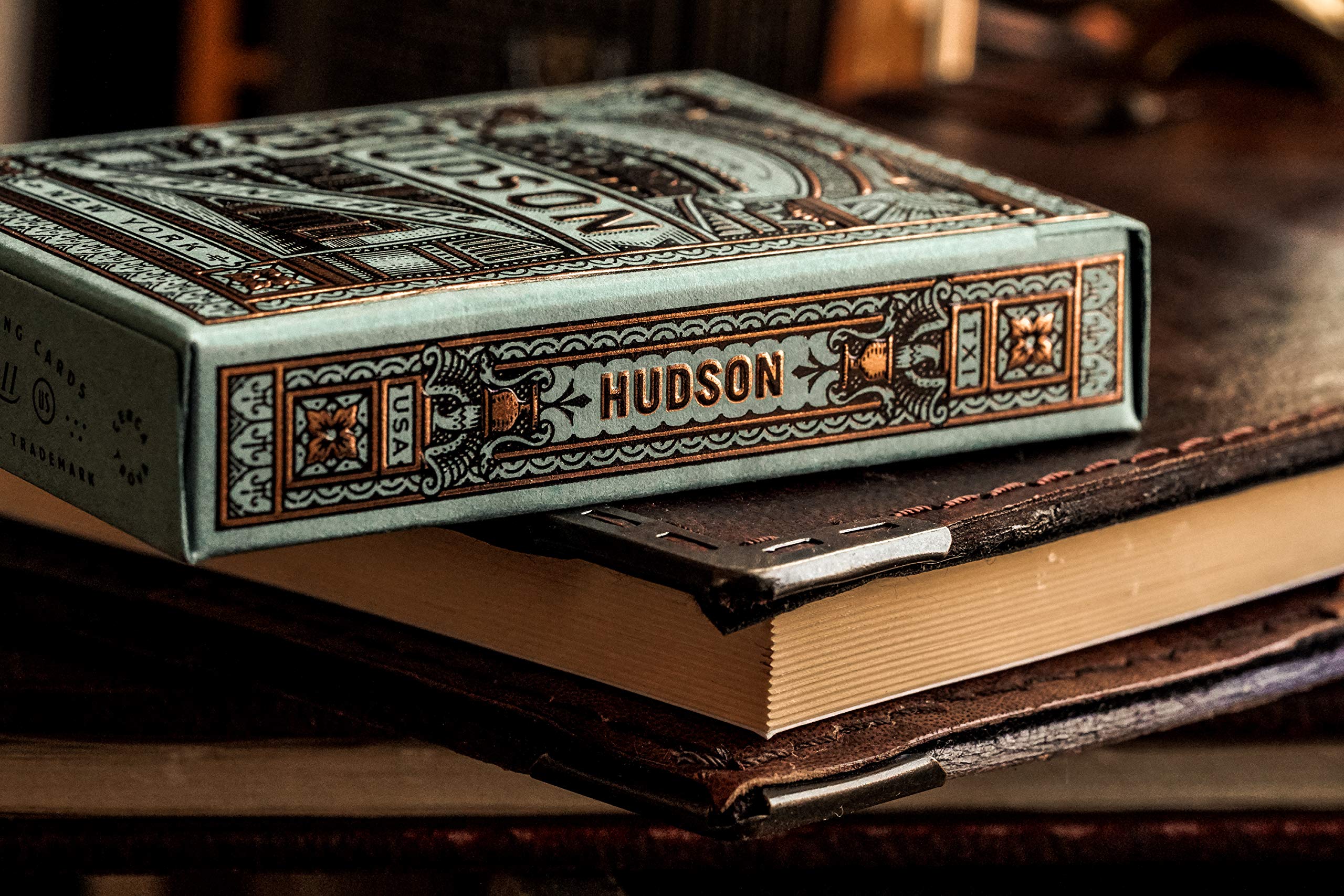 Amazon.com: theory11 Hudson Playing Cards : Toys & Games
